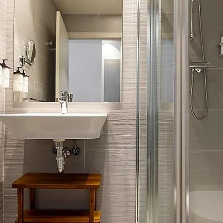 Hotel Colectia Urumea 2*