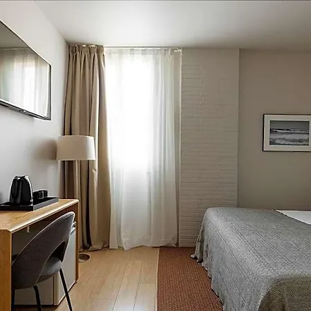 Hotel Colectia Urumea 2*