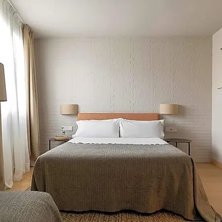 Hotel Colectia Urumea 2*
